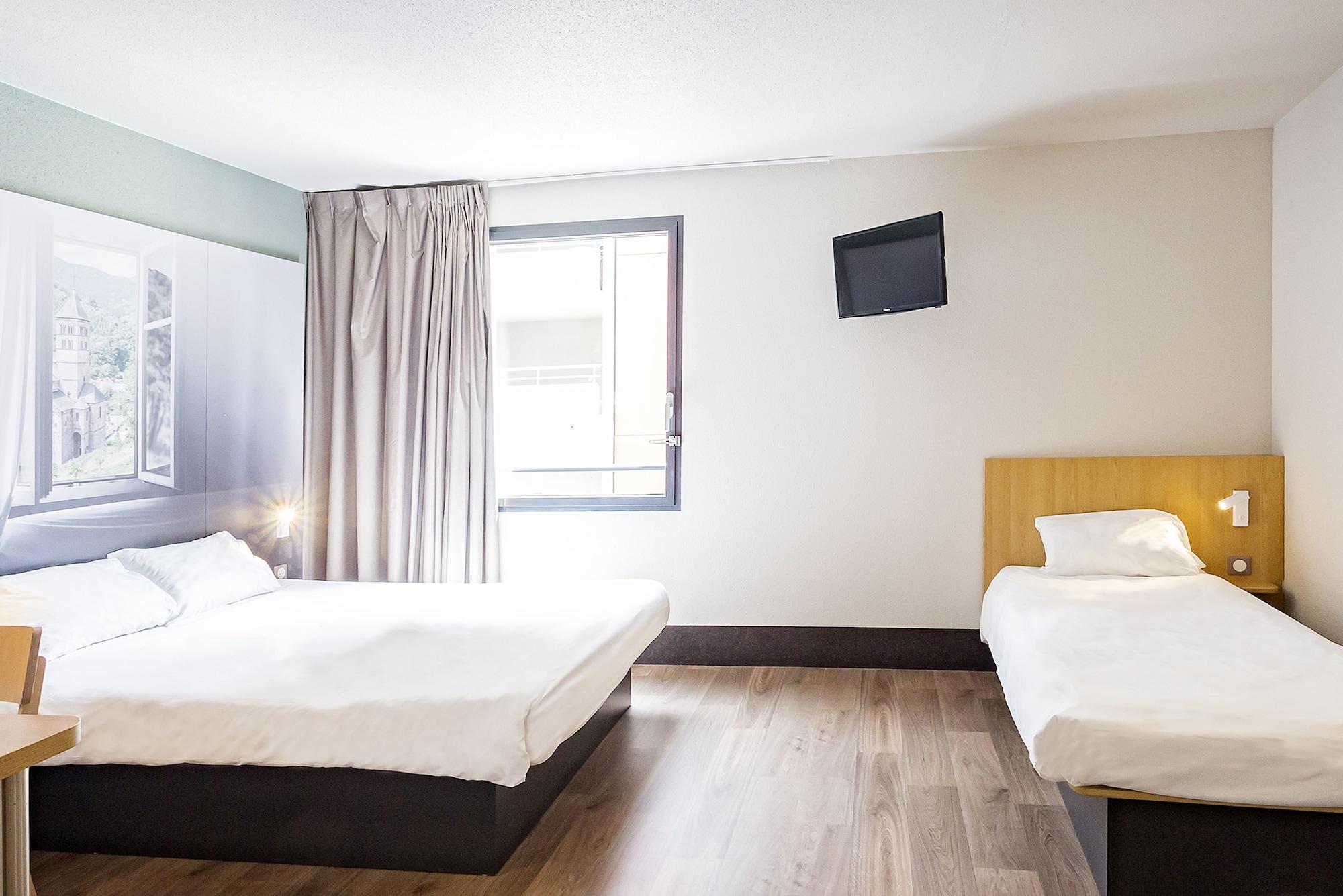 B&B Hotel Frejus Puget-Sur-Argens Екстериор снимка