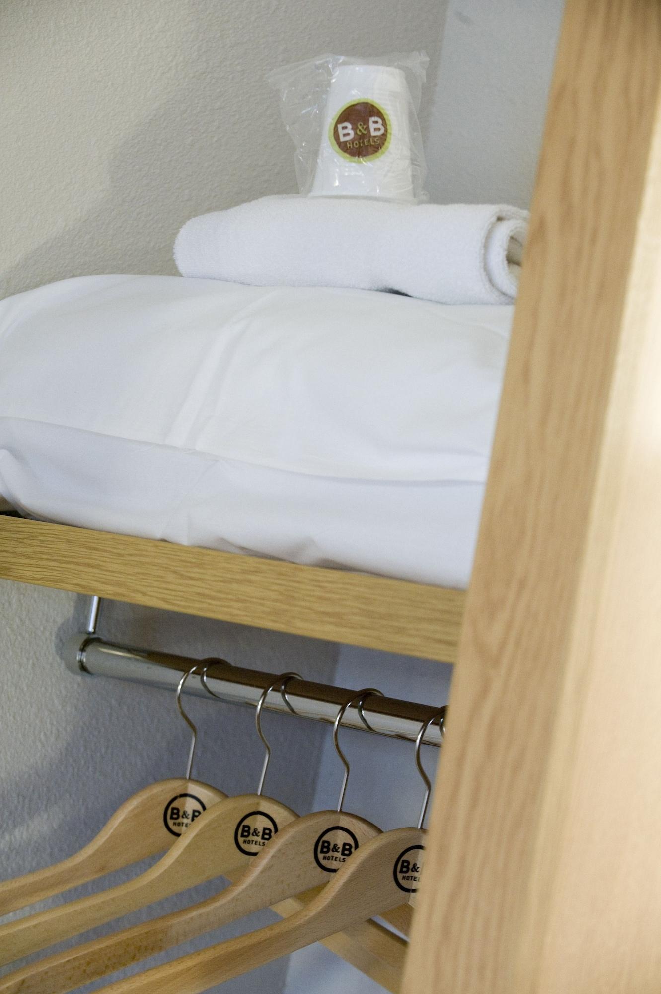 B&B Hotel Frejus Puget-Sur-Argens Екстериор снимка